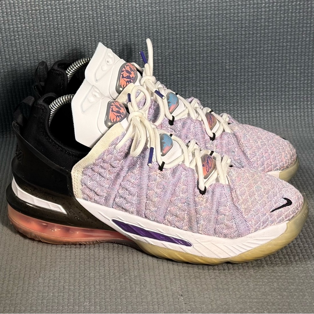 Nike LeBron XVIII 18 ‘Graffiti’ Basketball Shoes CW2760-900 Big Kid Size 6Y